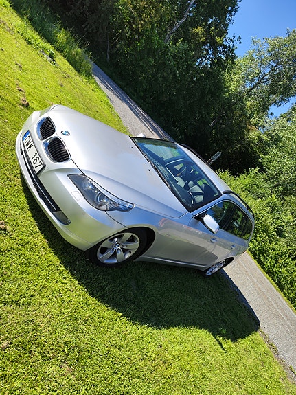 BMW 520d 2 of 10
