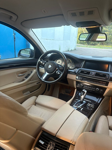 BMW 530d 4 of 7