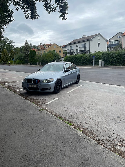 BMW 320d 4 of 10