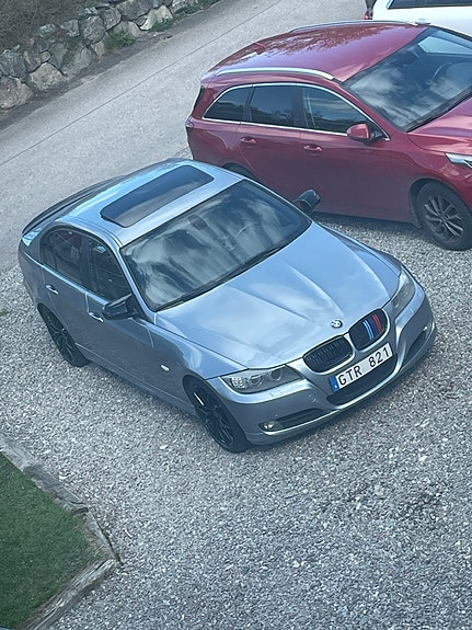 BMW 320d 3 of 10