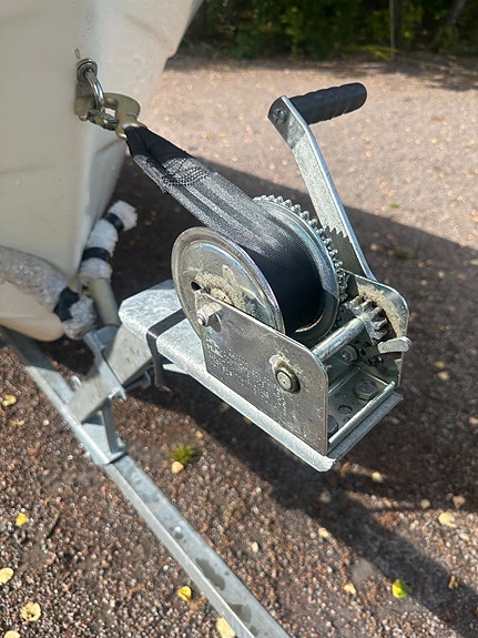 Ryds 435 med Laxåtrailer – fin och praktisk småbåt 8 of 9