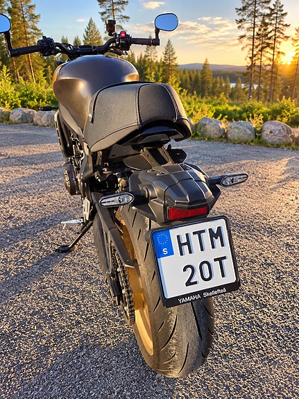 Yamaha XSR900 4 of 8