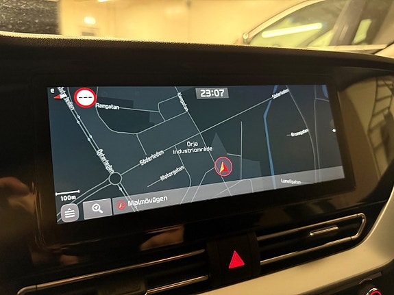 Kia Niro 14 of 24