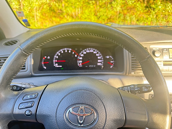 Toyota Corolla 6 of 6