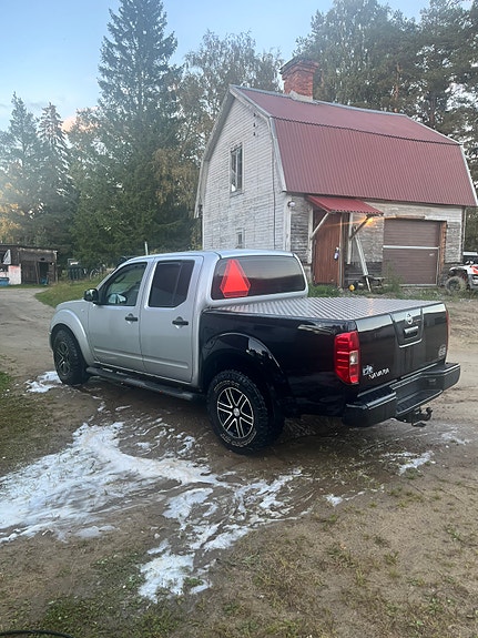 Nissan Navara 3 of 8