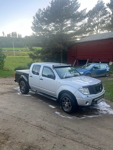 Nissan Navara 4 of 8