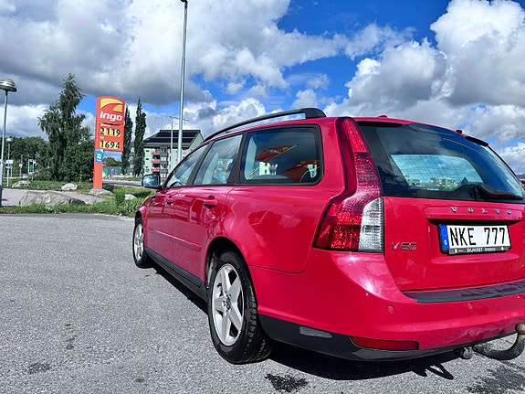 Volvo V50 6 of 22