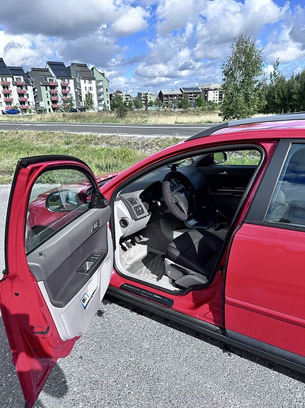 Volvo V50 12 of 22