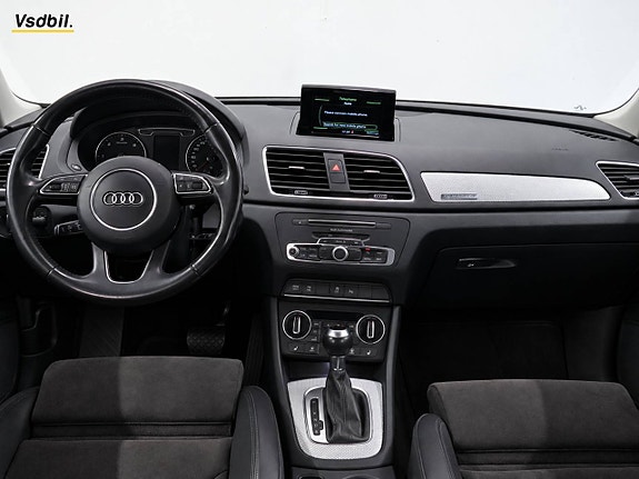 Audi Q3 17 of 30