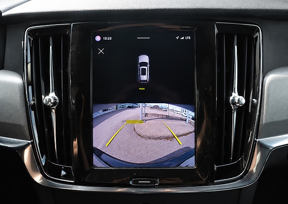 Volvo V90 Cross Country 7 of 8