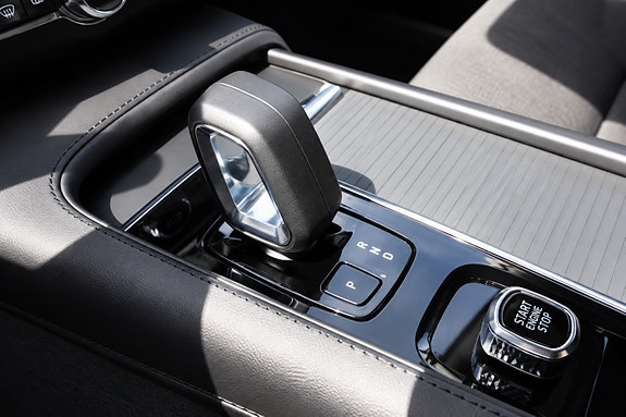 Volvo V90 Cross Country 4 of 8