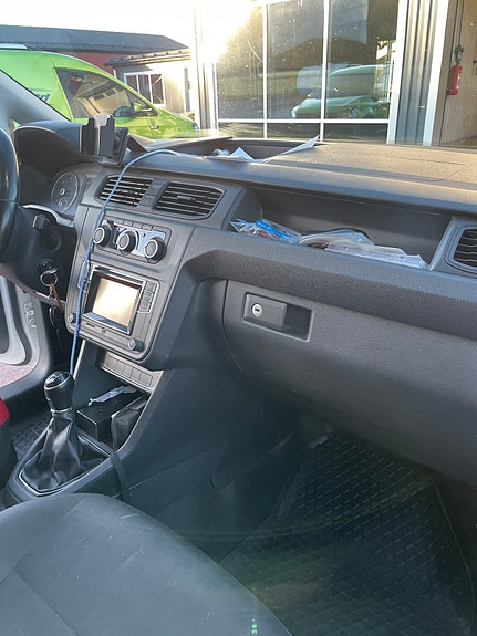 Volkswagen Caddy 7 of 8
