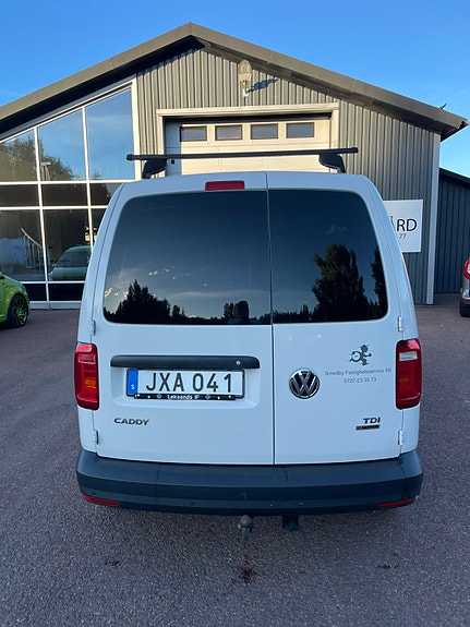 Volkswagen Caddy 2 of 8
