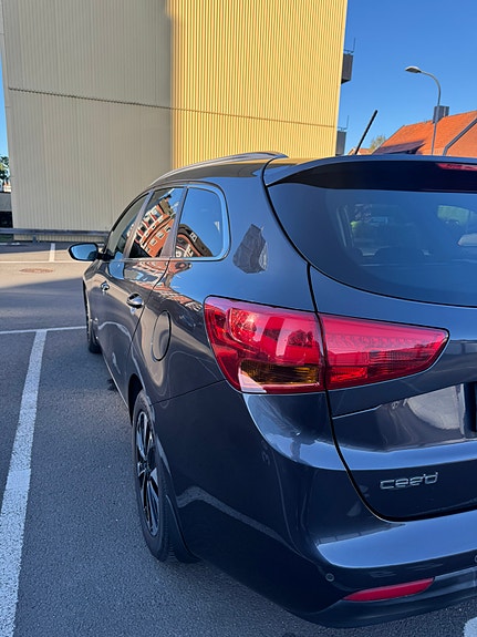 Kia Ceed 6 of 8