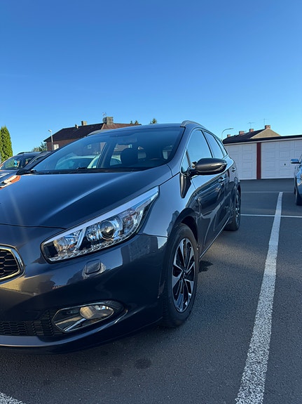 Kia Ceed 2 of 8