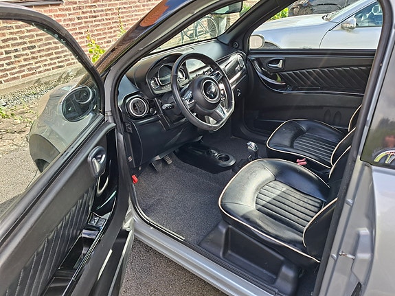 Microcar M8 4 of 7