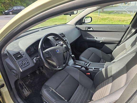 Volvo V50 8 of 10