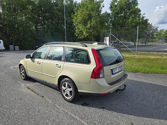 Volvo V50 5 of 10