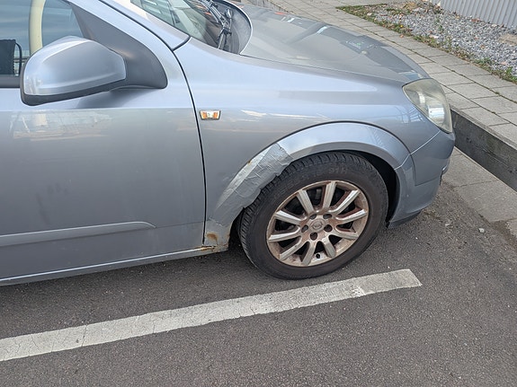 Opel Astra 4 of 8