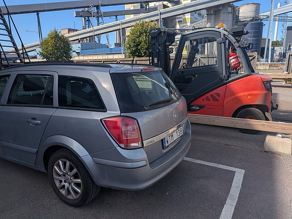 Opel Astra 6 of 8