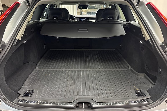 Volvo V90 13 of 23