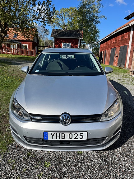 Volkswagen Golf VII 2 of 14