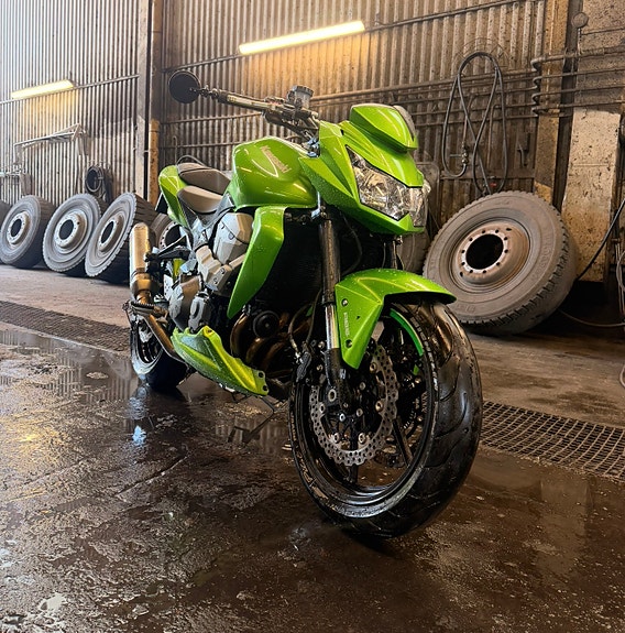 Kawasaki Z750 2 of 2