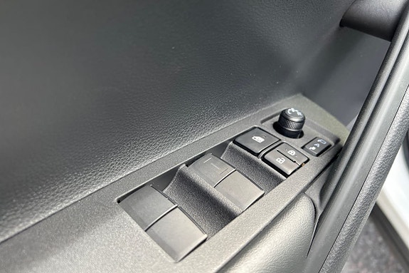 Toyota Corolla Cross 24 of 25