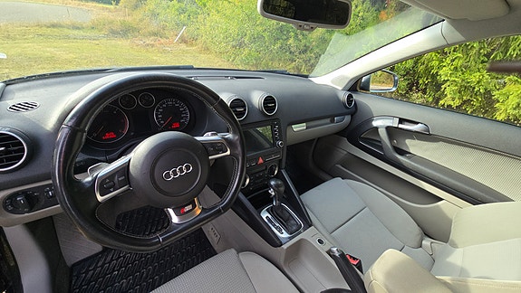 Audi A3 8 of 14
