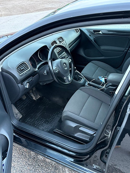Volkswagen Golf VI 3 of 5