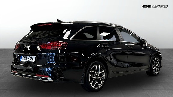 Kia Ceed 2 of 13