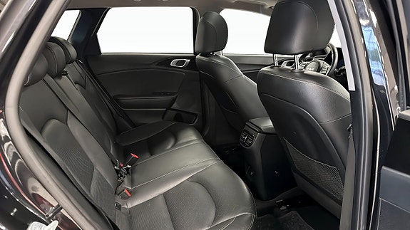 Kia Ceed 5 of 13