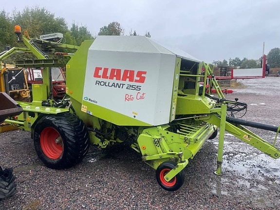 Nu demonteras Claas Rollant 255 3 of 5