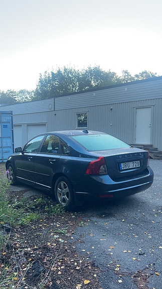 Volvo S40 3 of 4