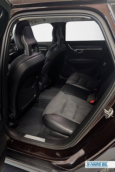 Volvo V90 Cross Country 5 of 5