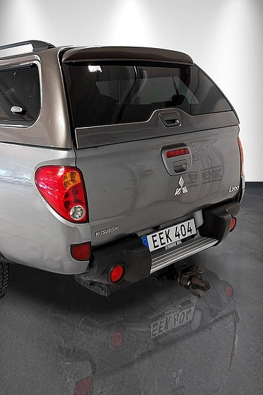 Mitsubishi L200 2 of 5