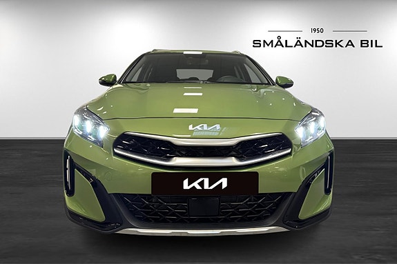 Kia XCeed 2 of 16