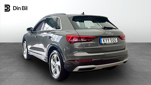 Audi Q3 3 of 12