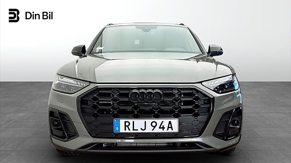 Audi Q5 4 of 12