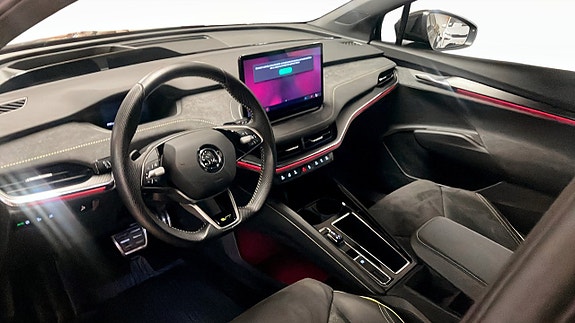 Skoda Enyaq 7 of 12