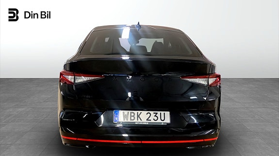 Skoda Enyaq 5 of 12