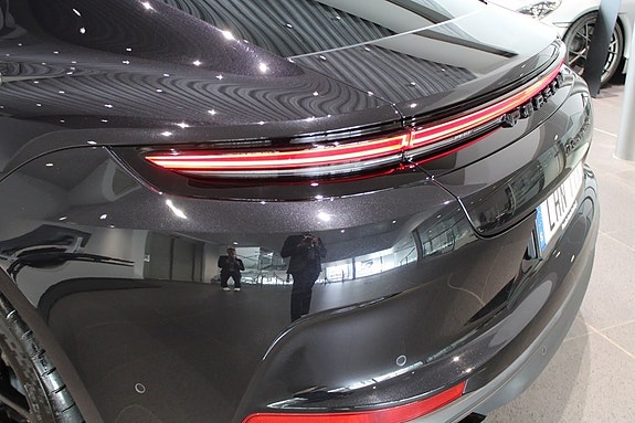 Porsche Panamera 4 10 of 16
