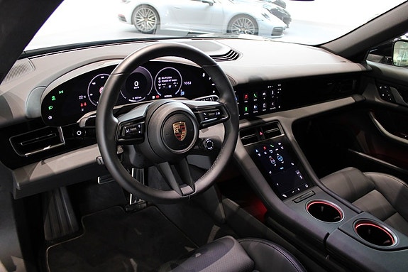 Porsche Taycan 4 3 of 16