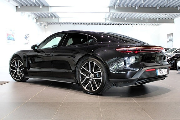 Porsche Taycan 4 2 of 16