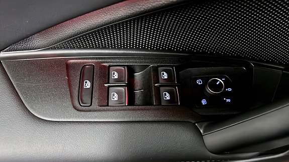 Volkswagen Tiguan 18 of 26