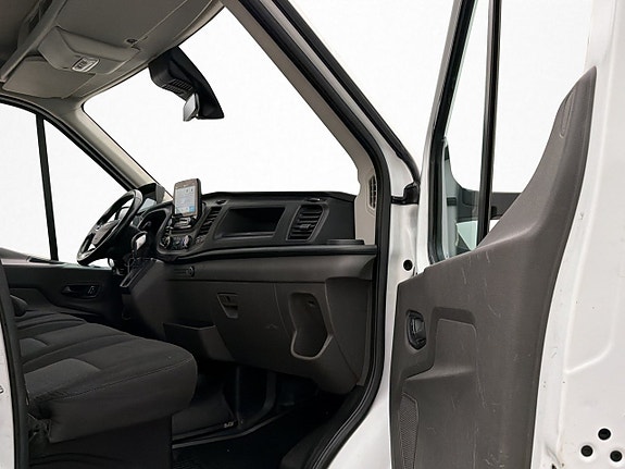 Ford Transit 24 of 24