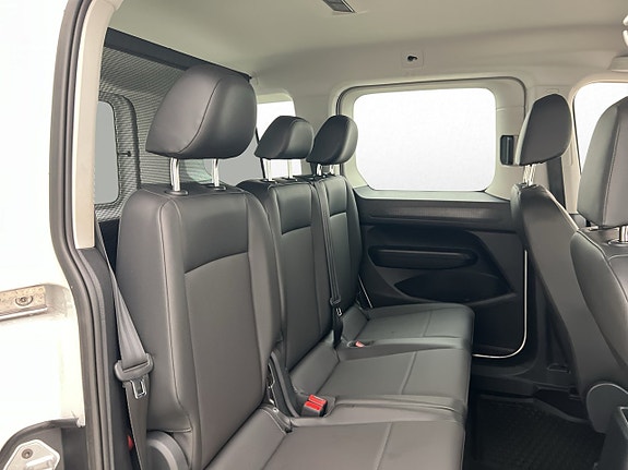 Volkswagen Caddy 24 of 30