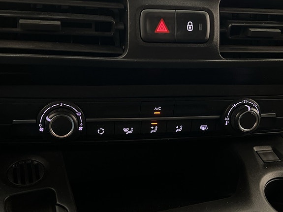Peugeot e-Partner 26 of 30