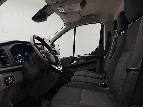 Ford Transit Custom 17 of 30