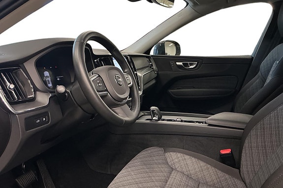 Volvo XC60 14 of 28